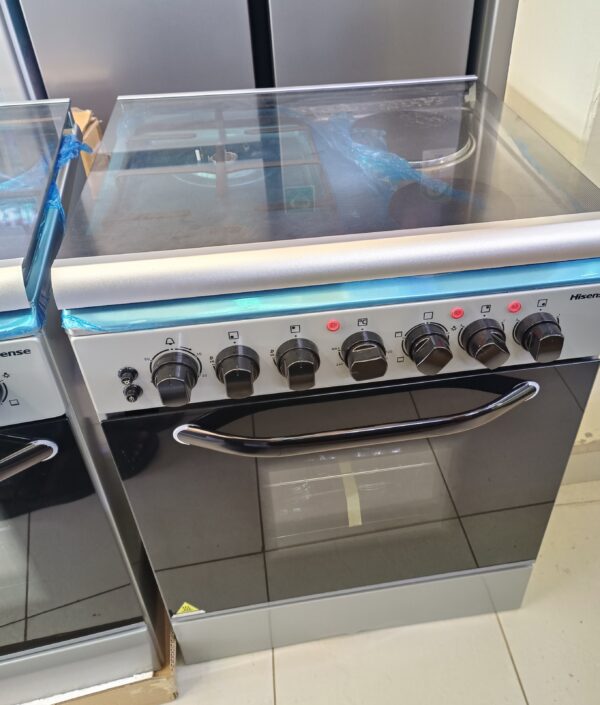Hisense 60×60 Cooker – Energy Efficient Multi-Function Kitchen Cooker